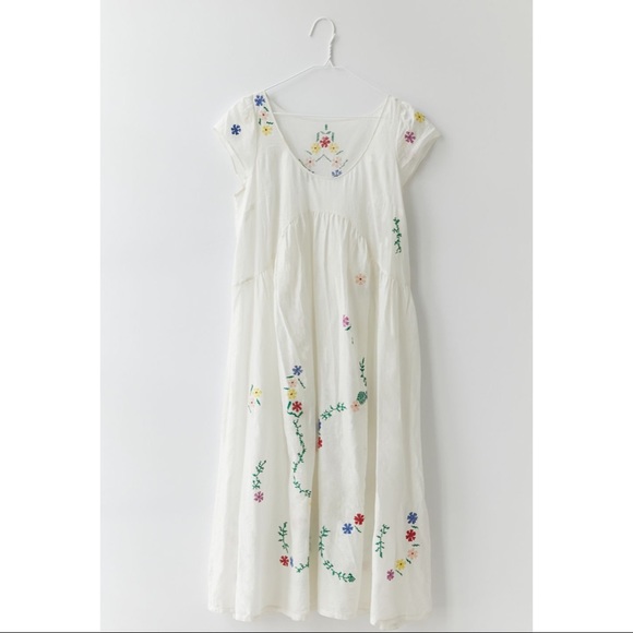 Kimchi Blue Leila Embroidered Midi Dress - Picture 1 of 4